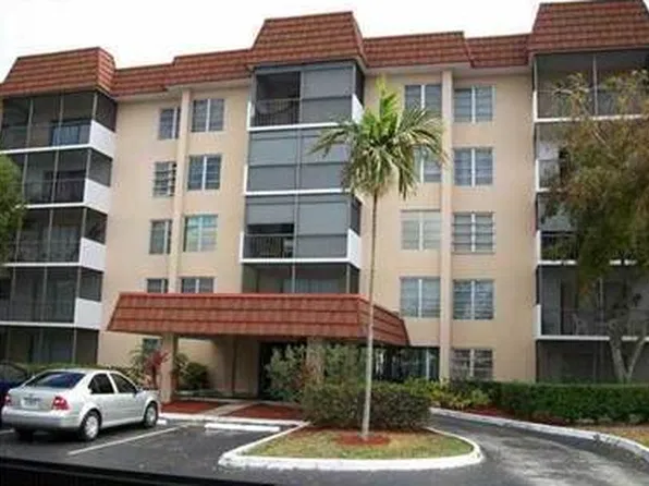 4154 Inverrary Dr APT 302, Lauderhill, FL 33319
