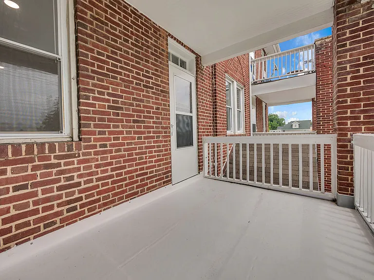 4806 Liberty Heights Ave — Photo 23