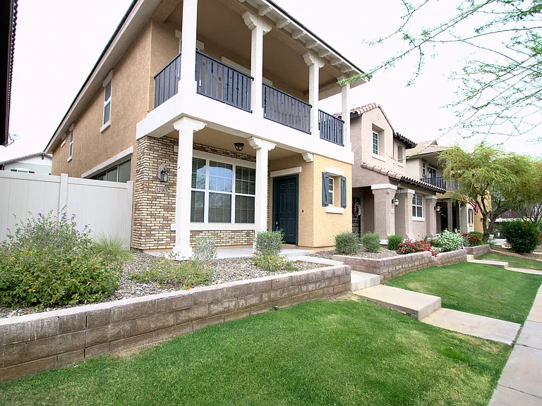 12465 W Hummingbird Ter — Photo 1