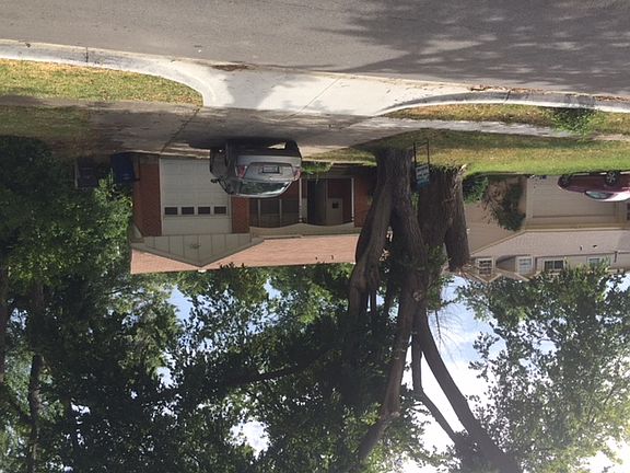2nd image of 8846 Clearwater Dr