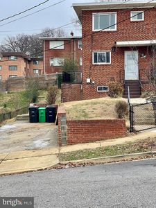 5032 Roseld Ct, Oxon Hill, MD, 20745
