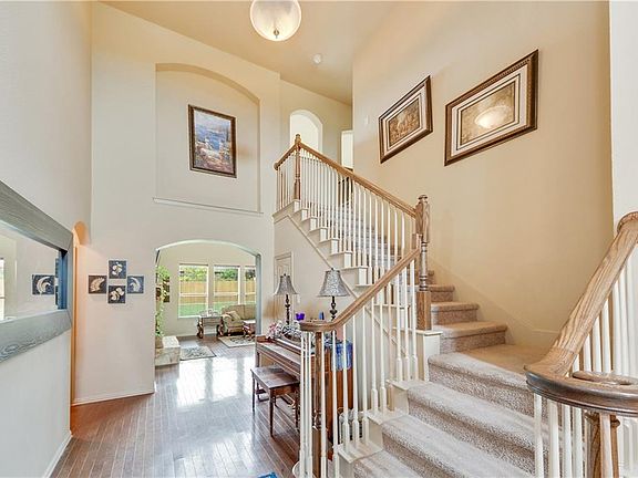 2nd image of 2904 Truman Dr