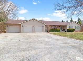 219 S Meadow Ln, Concord, IL 62631