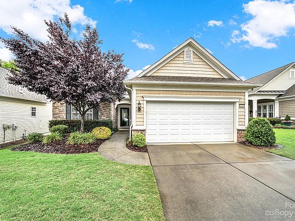 2nd image of 15250 Legend Oaks Ct