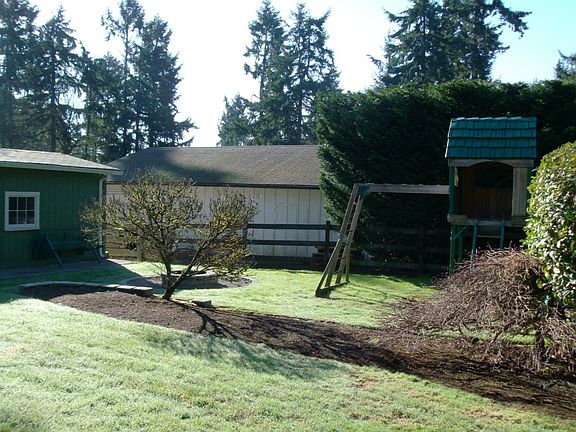 5th image of 6324 9th Street Ct NE