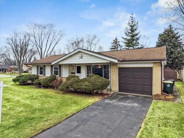 234 Peach Tree Ln, Elk Grove Village, IL 60007