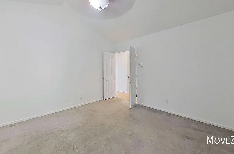 3608 Brookstone Trl — Photo 37