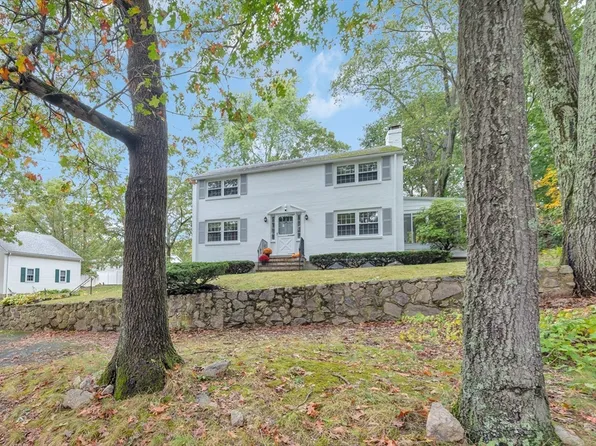 14 Hanson St, Dedham, MA 02026