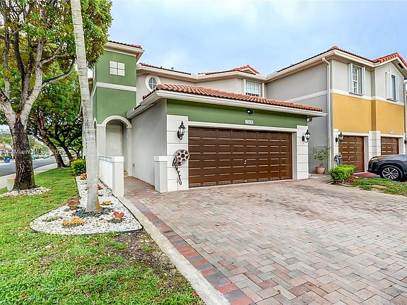 2nd image of 7964 NW 114th Pl