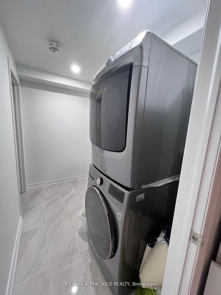 Toronto Townhouse for rent - 1 Bedroom — photo 6