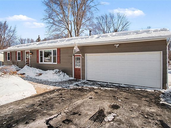 3rd image of 198 Kirk Rd