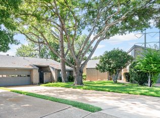 1803 Eastwood Ct, Grand Prairie, TX 75050