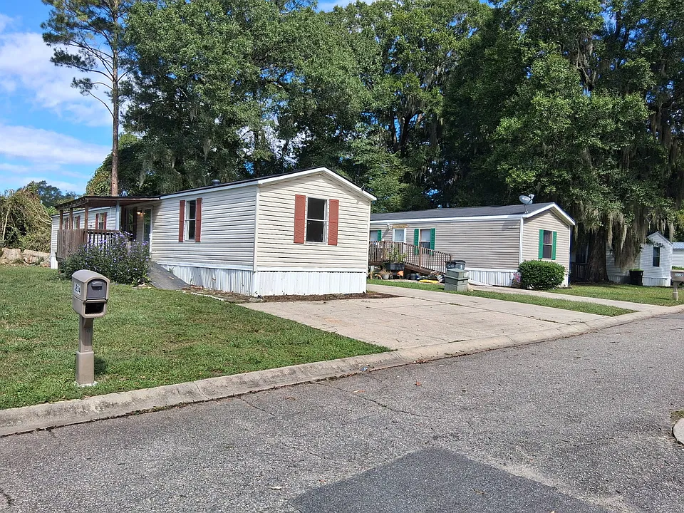 1234 Stoneybrook Dr