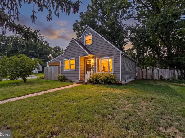 1301 Damascus St, Odenton, MD 21113
