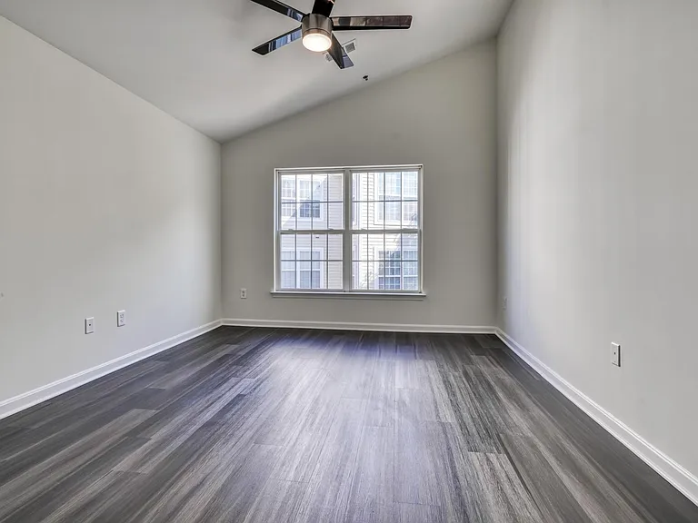 2501 Coleridge Dr #3D — Photo 15