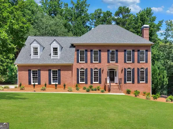 235 Plantation Way, Roswell, GA 30075