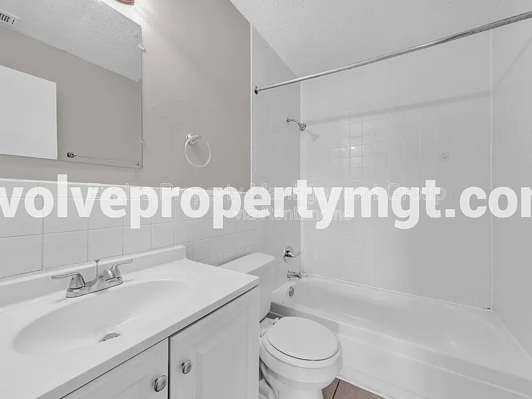 3434 Pruett Ct — Photo 8