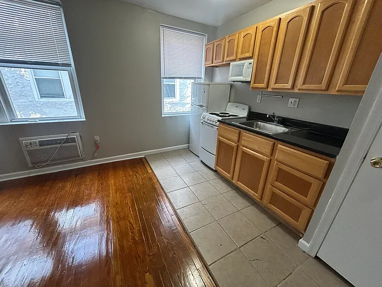 3416 Spring Garden St #A22 — Photo 12
