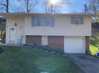 279 Shady Ln, Lavalette, WV 25535