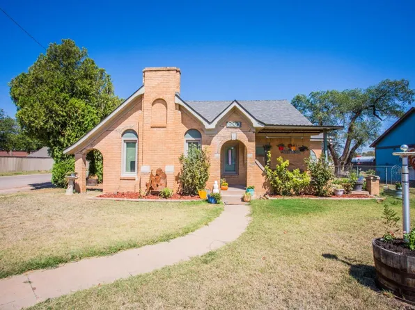 1203 Tilford Ave, Ralls, TX 79357