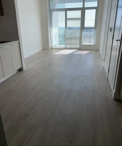 7388 Kingsway #709 — Photo 9