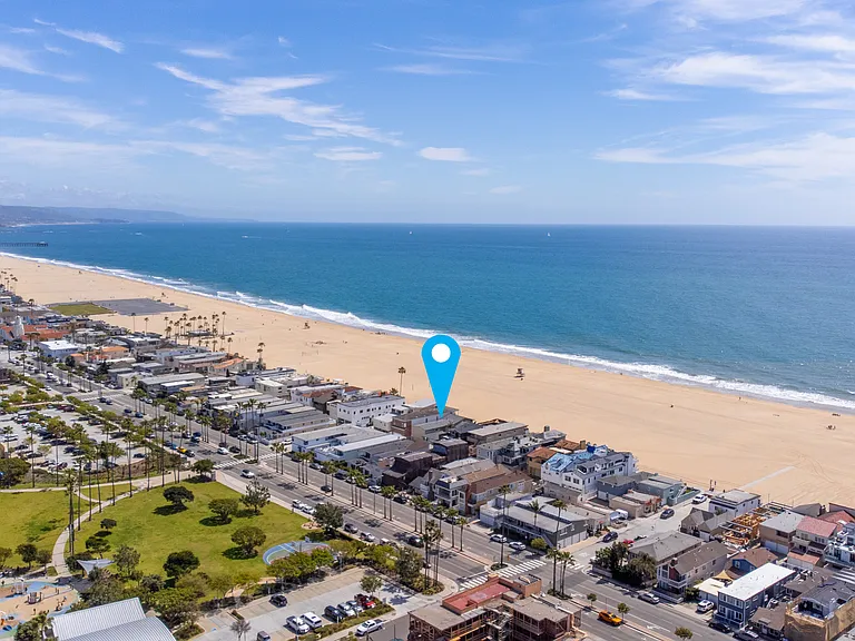 1706 W Oceanfront — Photo 62