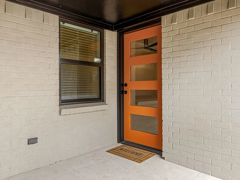 7537 Brentcove Cir — Photo 18