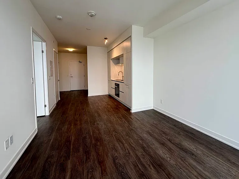 2 David Eyer Rd #1022 — Photo 5