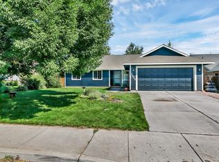 2203 NW Ivy Ave, Redmond, OR 97756