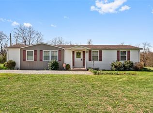413 Pittsburgh St, New Derry, PA