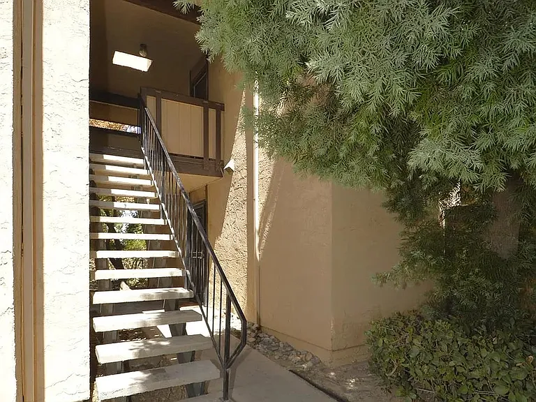 1550 W Ashlan Ave #219 — Photo 8