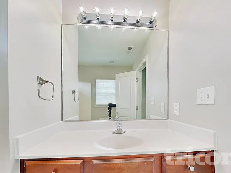 12437 Stumptown Rd — Photo 8