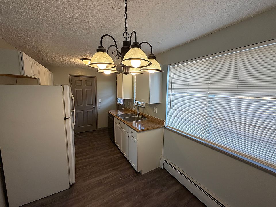 1st image of 2000 Collyer St #2