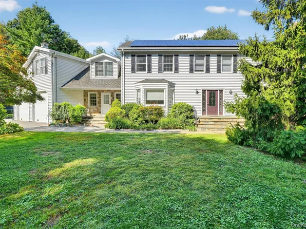 11 Knollwood Drive, Ossining, NY 10562