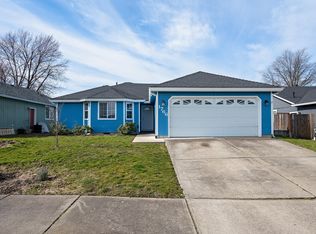 1766 S Holly St, Medford, OR