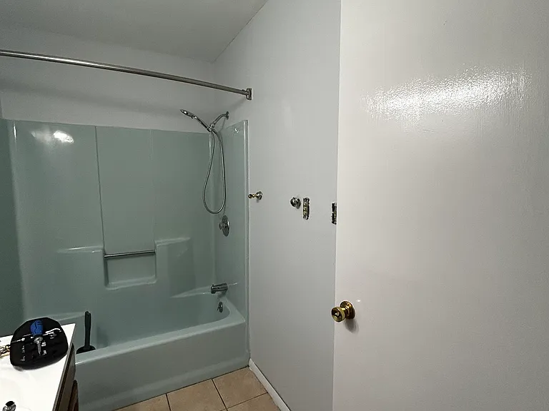 516 N Church St — Photo 9