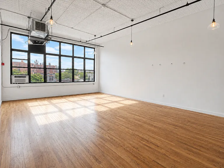 255 McKibben St #411 — Photo 2