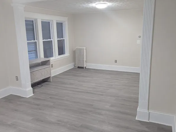 5 Astrid Ave Unit 2, Worcester, MA 01610