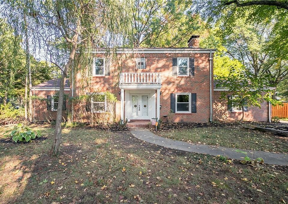 1st image of 70 Bellerive Acres