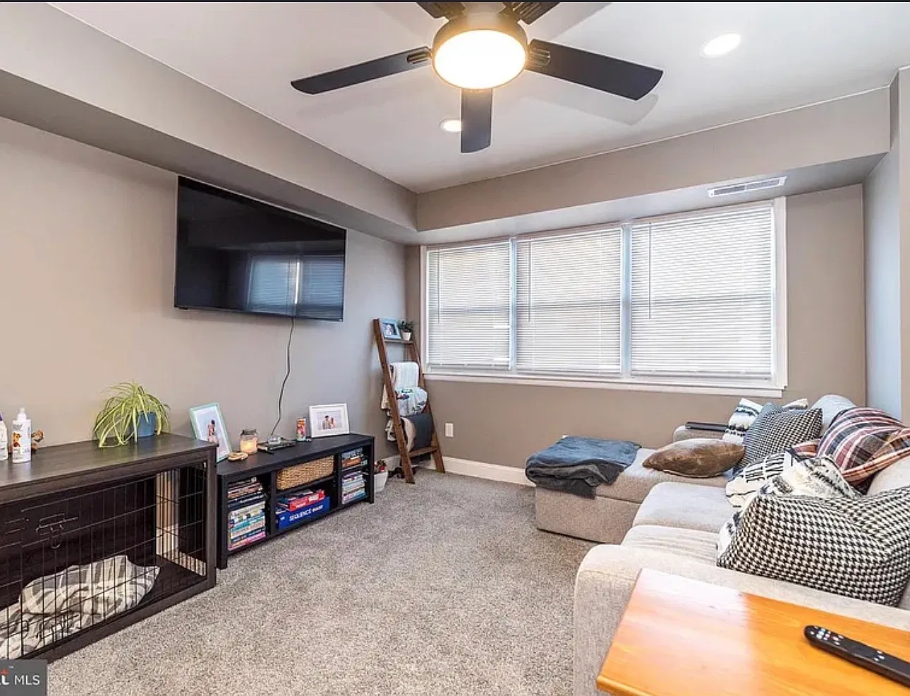 2 bed, 1200 sqft, $1,850 — Photo 1