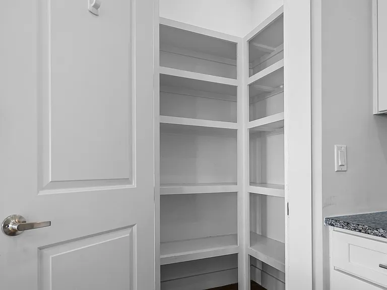 1007A Alice St — Photo 10