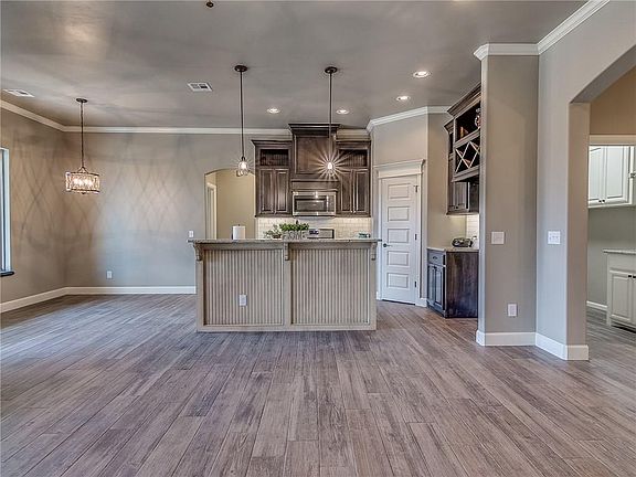 5th image of 2520 Coles Creek Ln