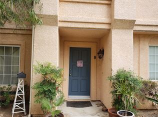 25152 Steinbeck Ave UNIT B, Newhall, CA 91381