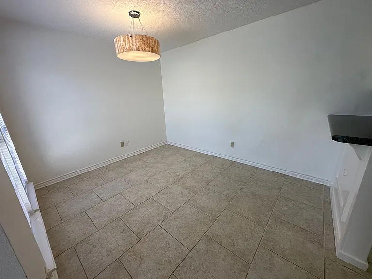 5885 Creek Side Cir — Photo 12