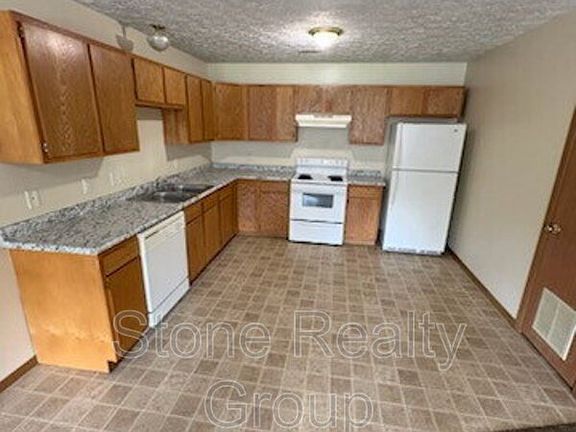 3rd image of 677 N 25th St