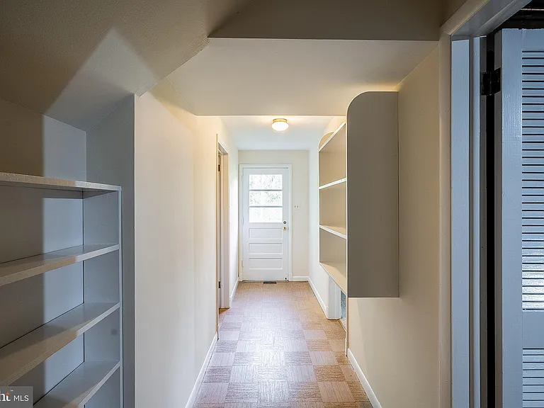 6608 Fairlawn Dr — Photo 26