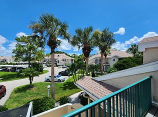61 Emerald Woods Dr APT D2, Naples, FL 34108