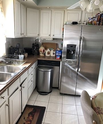 2nd image of 10522 S 80th Ct