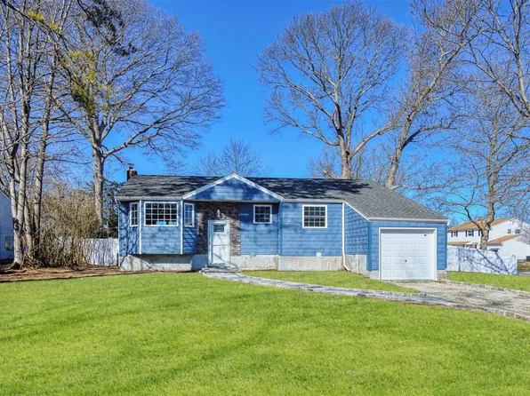 4A Saturn Boulevard, Hauppauge, NY 11788