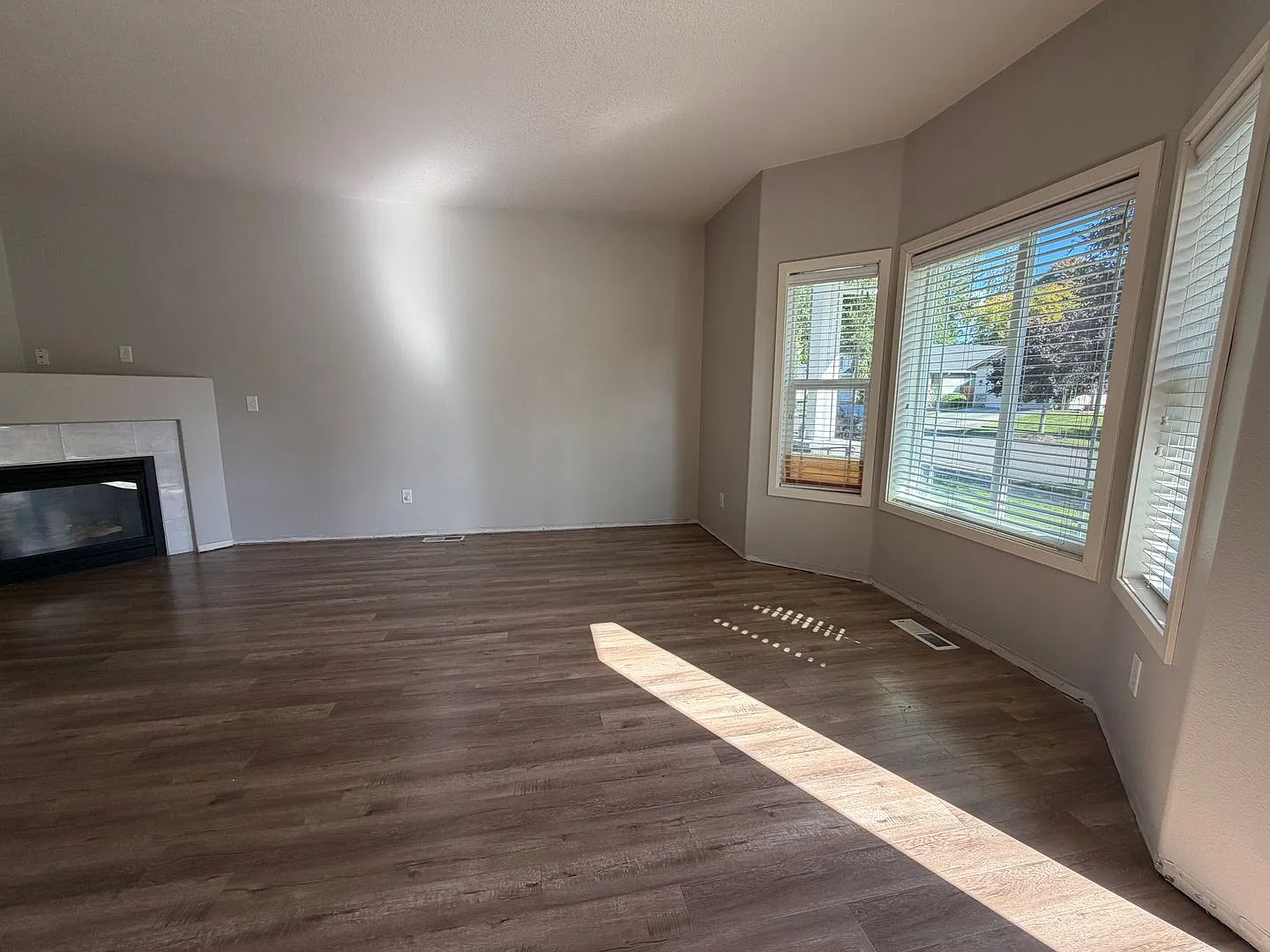 Lacey home 3 bed 2.5 bath w/ AC — Photo 4